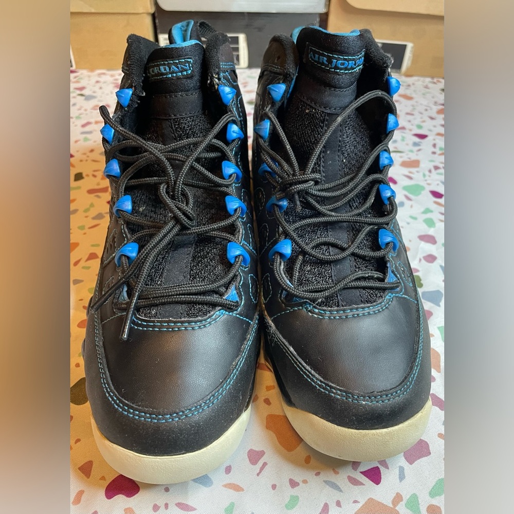 Nike Air Jordan Retro 9 Size 6.Y